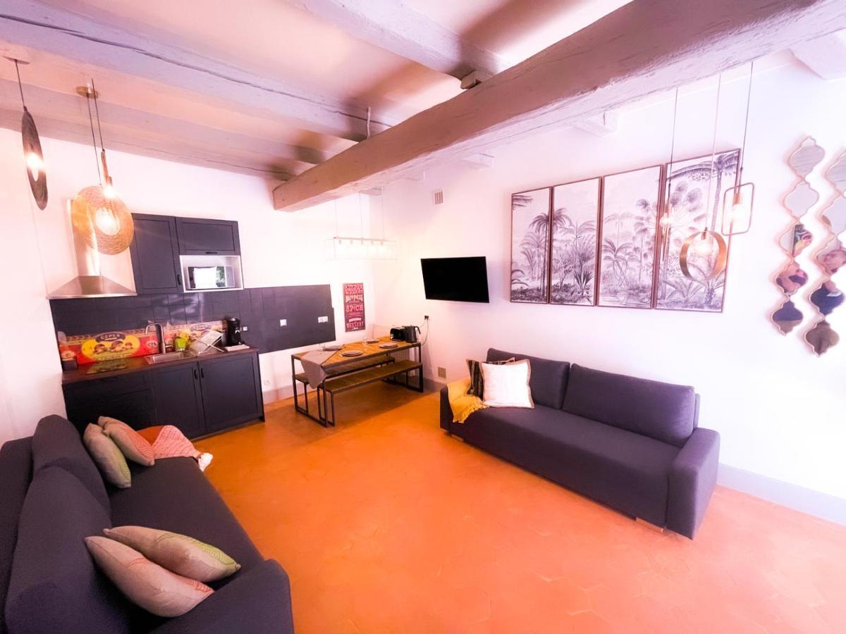 Apartment La Croix - Hyper Centre - Palais Des Papes Et Pont D'avignon - Wifi *