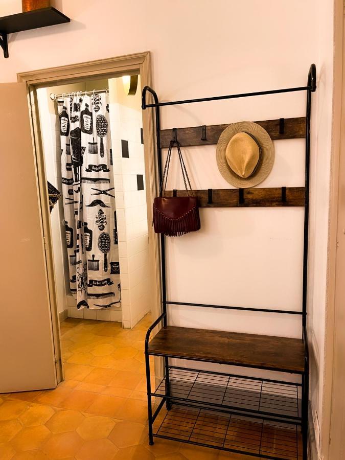 Apartamento La Croix - Hyper Centre - Palais Des Papes Et Pont D'avignon - Wifi Avinhão