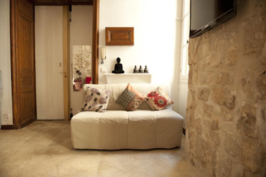 Apartment La Croix - Hyper Centre - Palais Des Papes Et Pont D'avignon - Wifi *