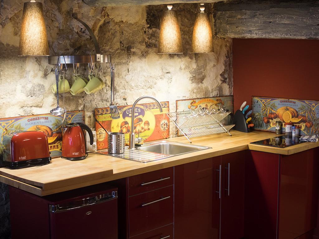 Apartamento La Croix - Hyper Centre - Palais Des Papes Et Pont D'avignon - Wifi Avinhão